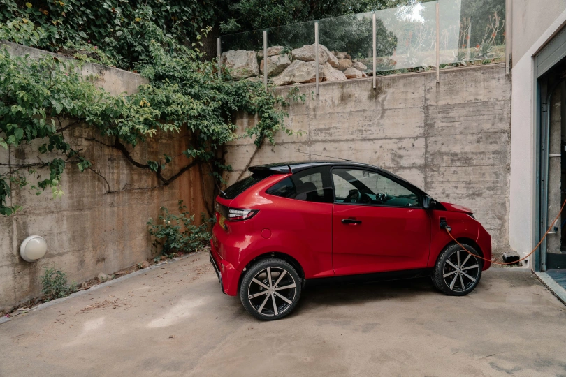 Autovehicule care pot fi conduse de la 16 ani cu permis B1 - e Coup&eacute; 1.jpg