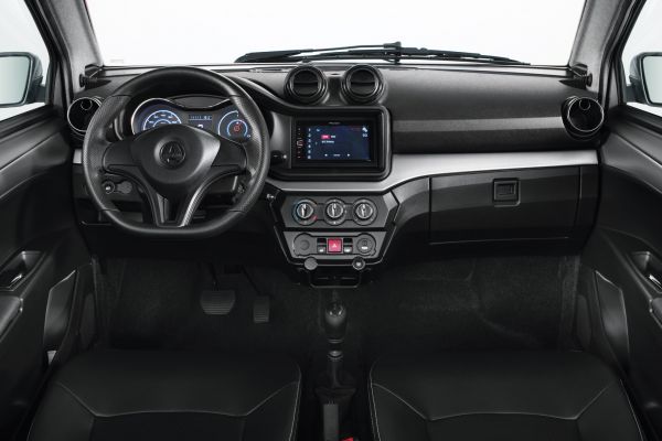 Autovehicule care nu necesită permis de conducere AIXAMCrossline MULTIA_DETZ_INTE_CROEVOTdBAlu.jpg