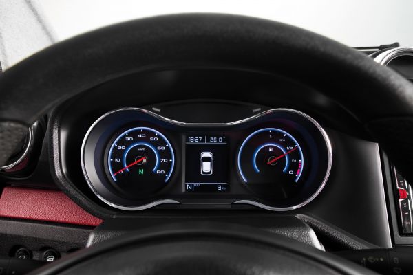Autovehicule care nu necesită permis de conducere AIXAMCrossline MULTIA_DETZ_INTE_PremiumCompteurRapproche.jpg